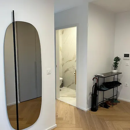 Luxury Penthouse Apartment In The City Centre Apartment