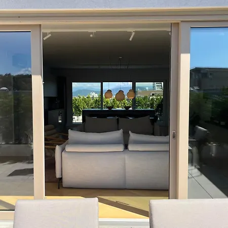 Apartment Luxury Penthouse Apartment In The City Centre *