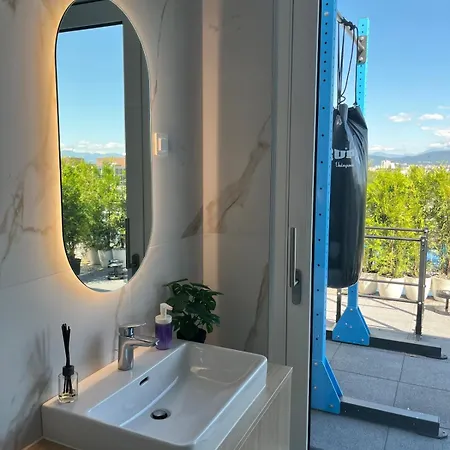 Apartment Luxury Penthouse Apartment In The City Centre *