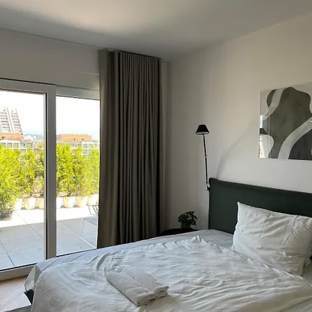 Luxury Penthouse Apartment In The City Centre Apartment