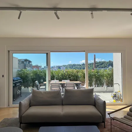 Luxury Penthouse Apartment In The City Centre Apartment